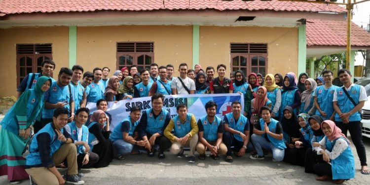 Memperingati Milad Ke-8, Tim TBM FK UMSU Gelar Bakti Sosial Sirkumsisi