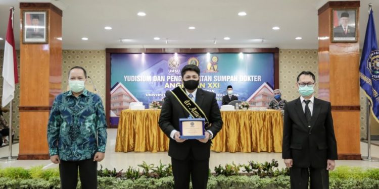 Gubernur Sumut Menyaksikan Via Streaming Yudisium Putrinya di FK UMSU