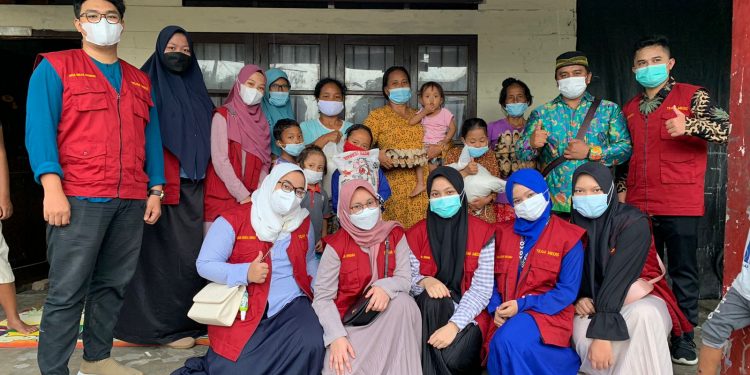 IMM PEDULI bersama Tim Sahabat Ajib membantu kaum dhuafa