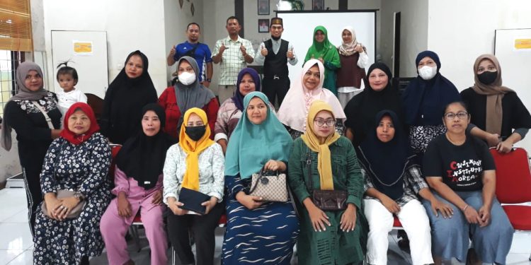 Audensi dan Sosialisasi Kegiatan Clinical Experience dan Keluarga Binaan Kesehatan di Kelurahan Aur