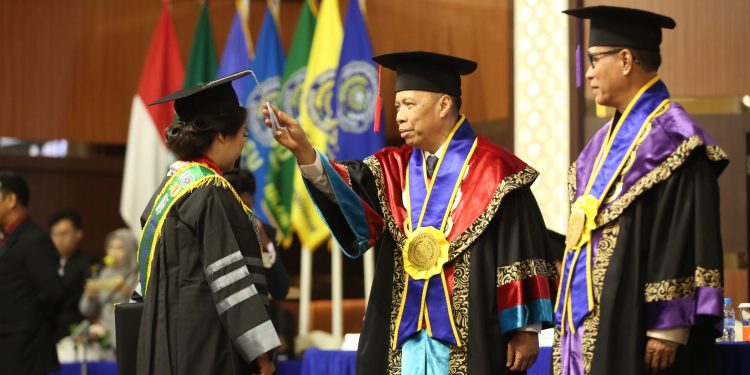 UMSU Wisuda 1.943 Lulusan Berprestasi, PP Muhammadiyah: Cukup Membanggakan